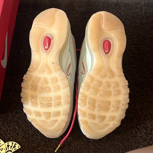 Women’s Air Max 97, size 7 ‘SISTERHOOD’ - Picture 7 of 7